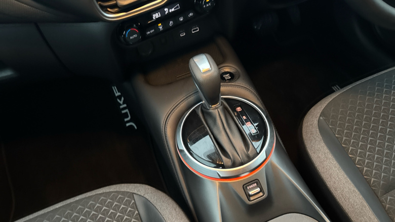 Nissan Juke 1.0 DiG-T N-Connecta 5dr DCT Petrol Hatchback